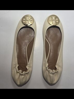 Tory Burch Cream Claire Ballet Flats with Gold Logo